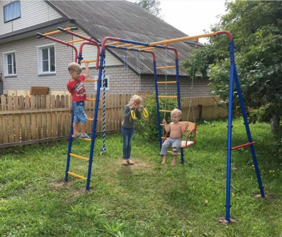 Детский уголок на участке