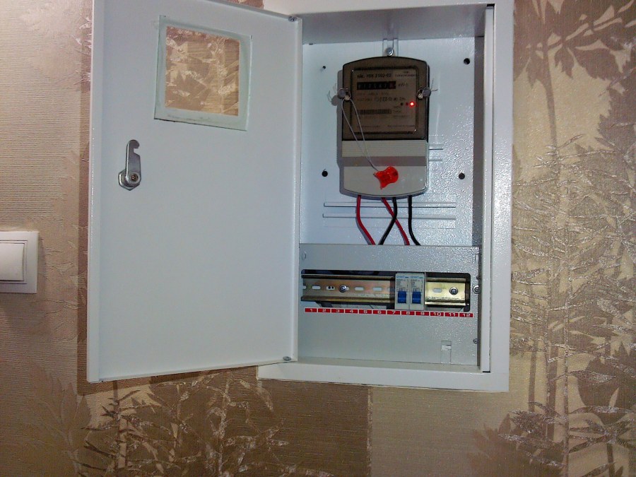 Электросчетчик в квартире