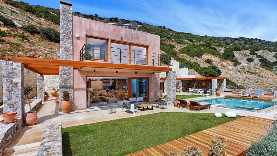 Вилла в Греции у моря