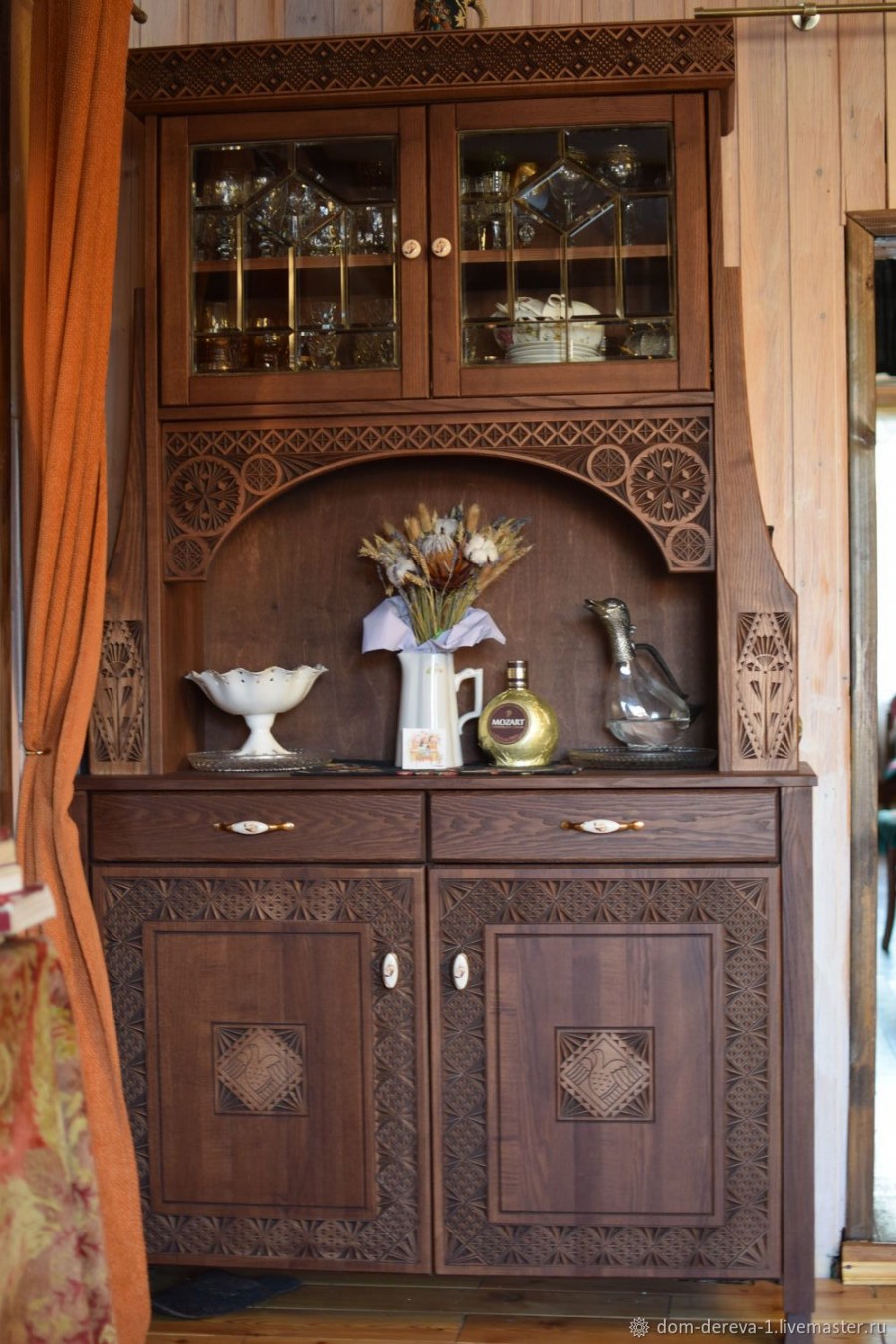 Кухонный сервант