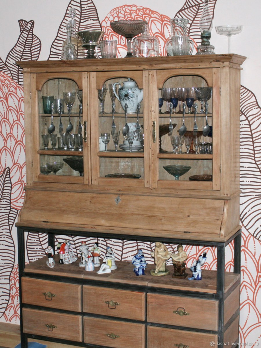 Старый буфет