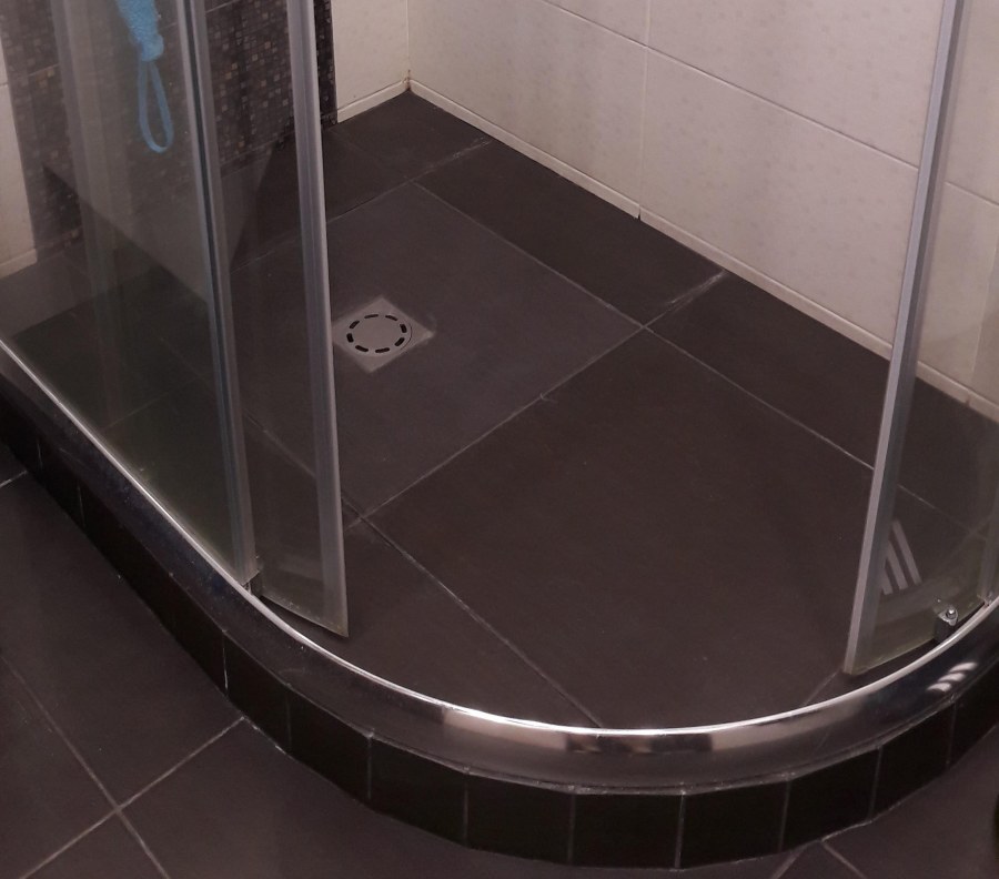 Ванная с душевым уголком