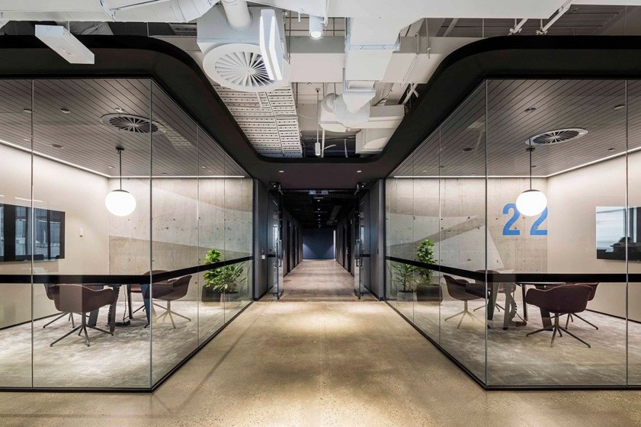 Современное офисное здание интерьер