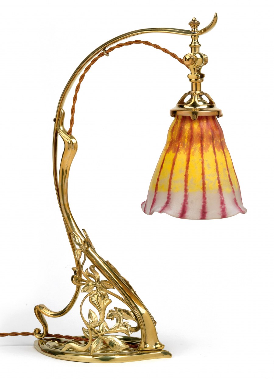 Модерн арт нуво светильник