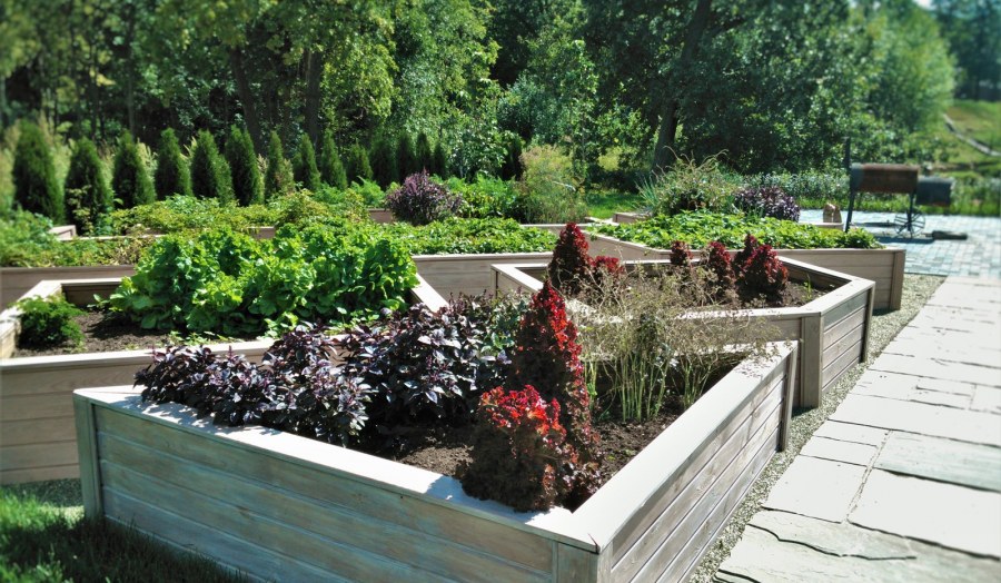 Многоярусные клумбы