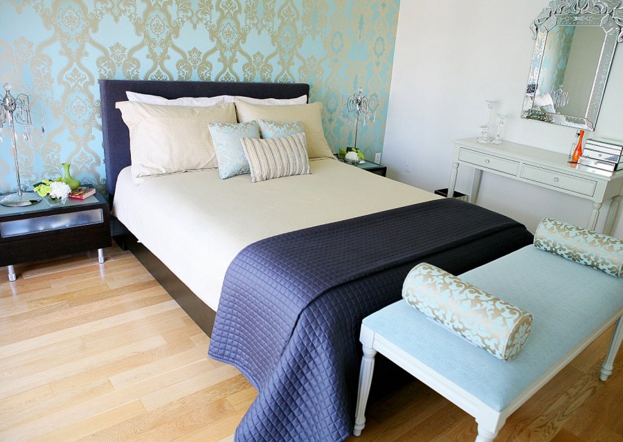 Холодные цвета обоев для спальни