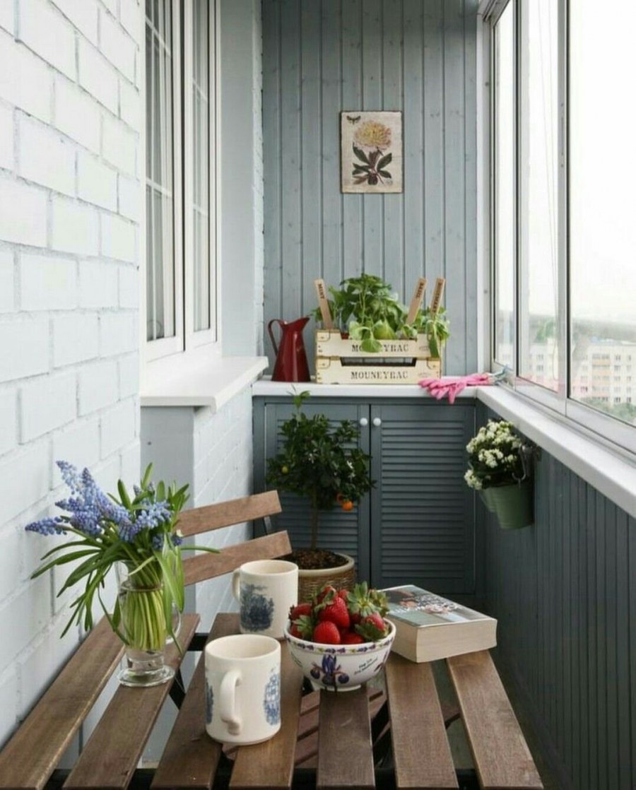 Современный балкон