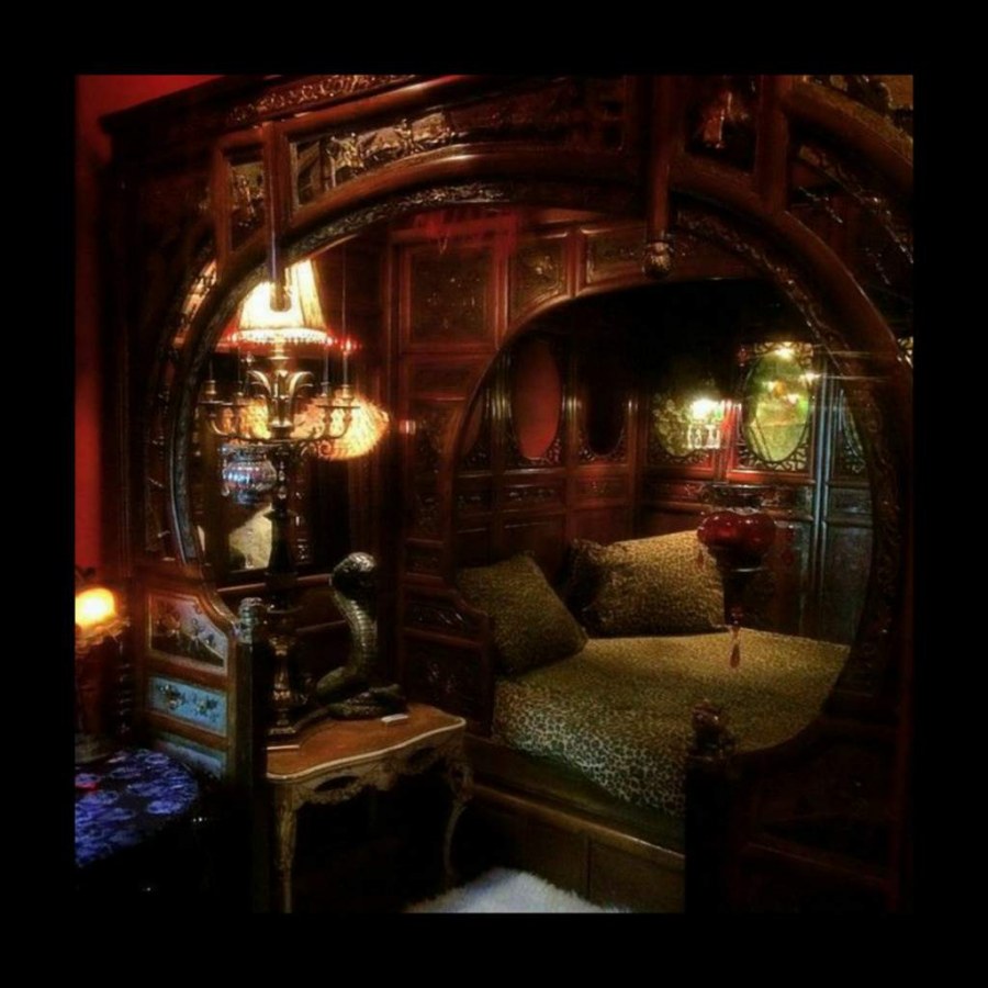 Комната в стиле ведьмы