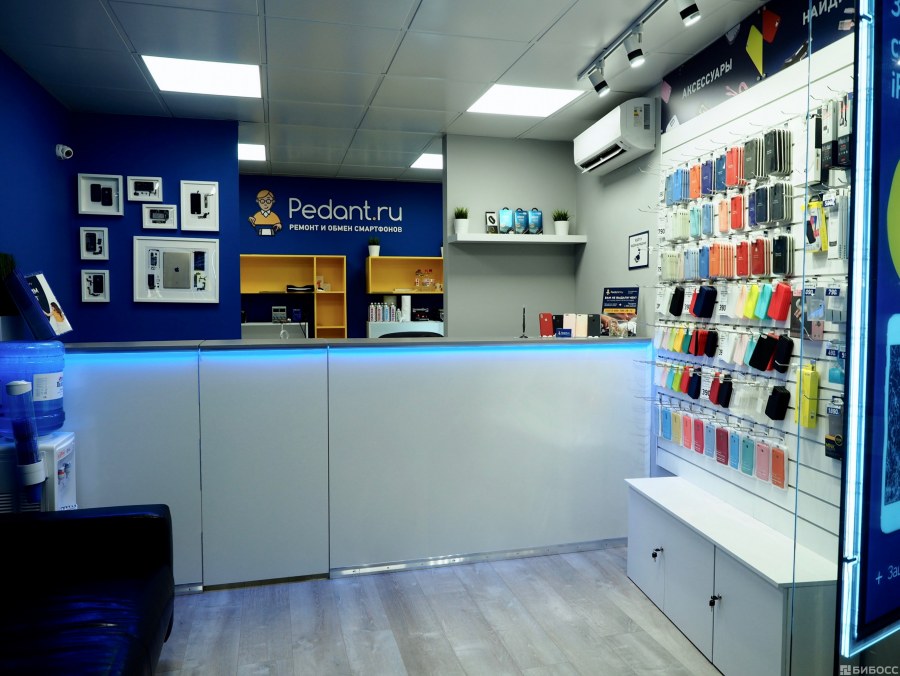 Интерьер магазина Apple