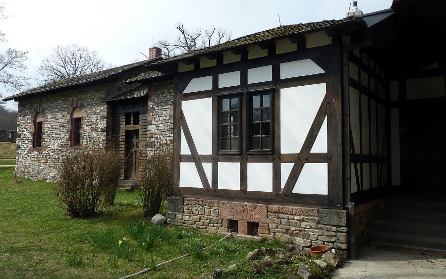 Глинобитный фахверк