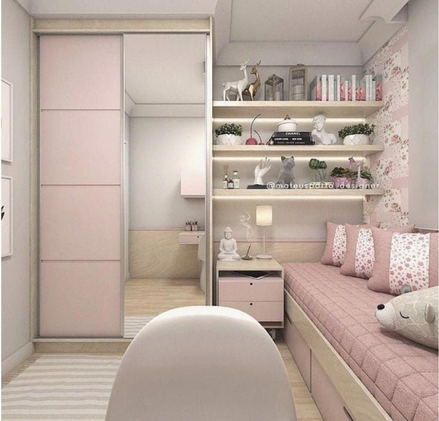 Небольшая комната для девочки