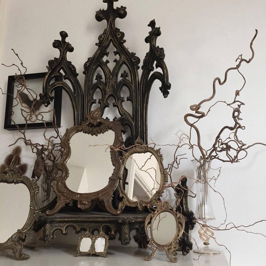 Декор в стиле Готика