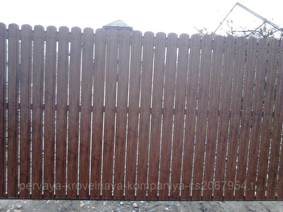 Забор штакетный металлический 1920