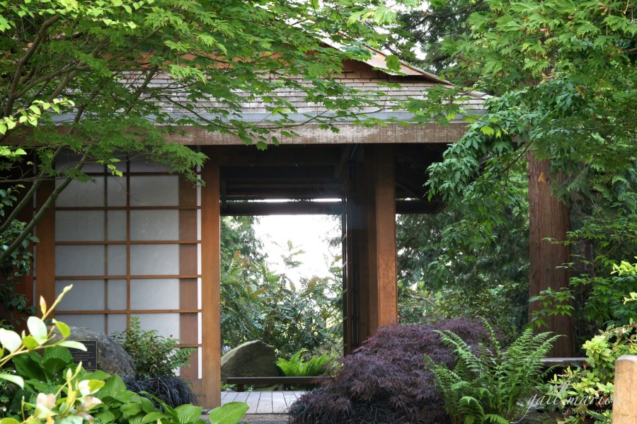 Японская беседка в современном стиле