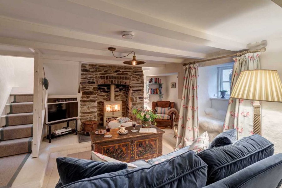 Интерьер особняка Тони Монтаны