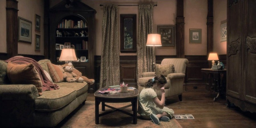 Призраки дома на Холме сериал красная комната