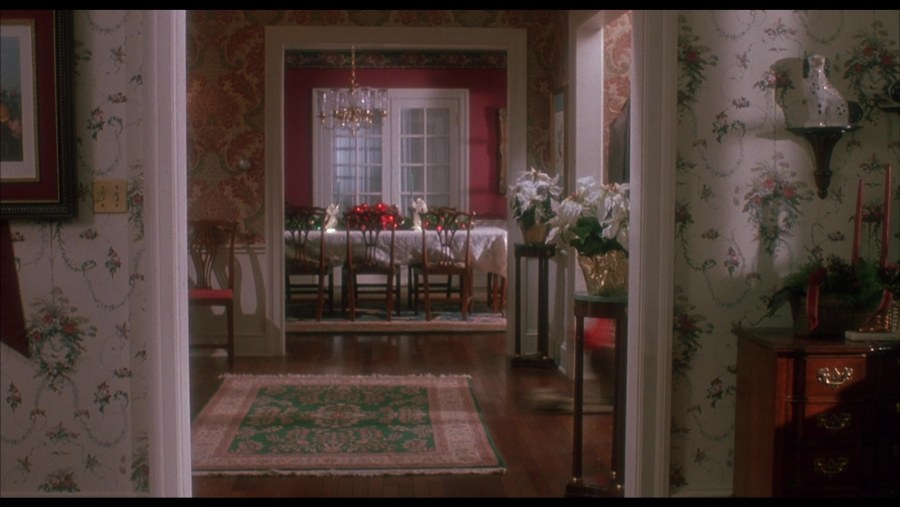 Один дома дом МАККАЛИСТЕРОВ внутри