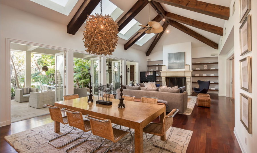 Кривой дом (the Crooked House) Польша