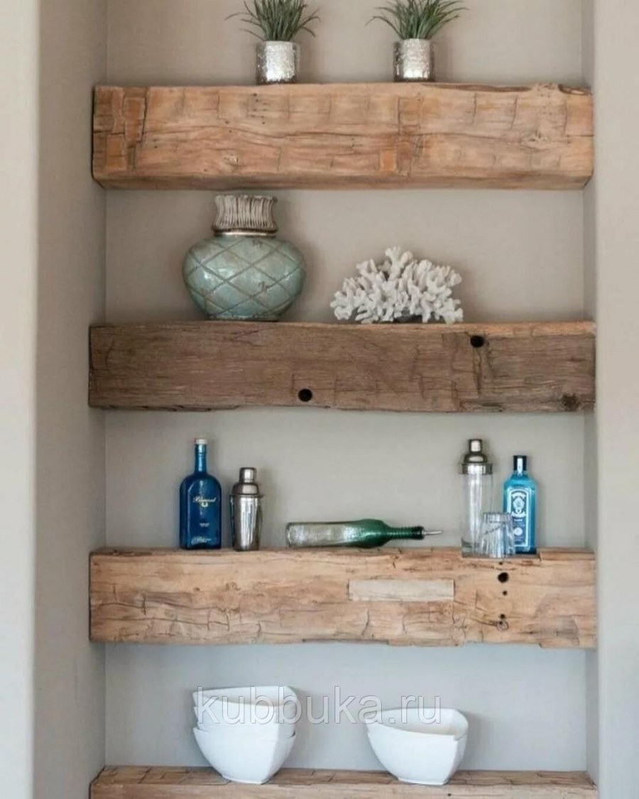 Деревянные полки в ванную комнату