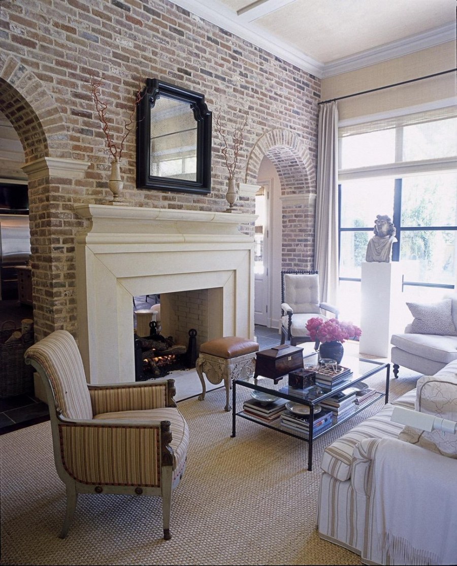 Кирпич в интерьере