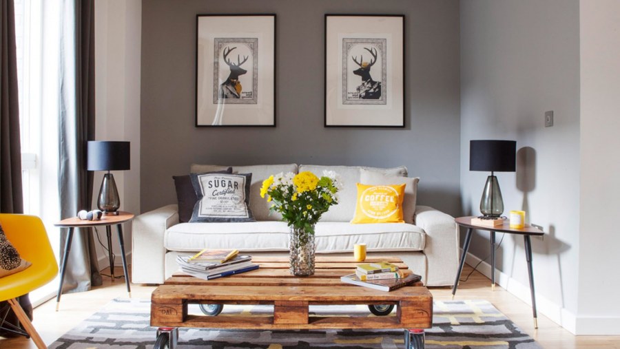 Интерьер в серо желтых тонах