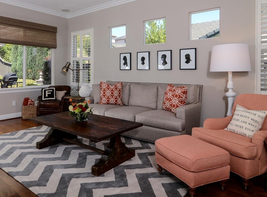 Сочетание цветов в интерьере гостиной