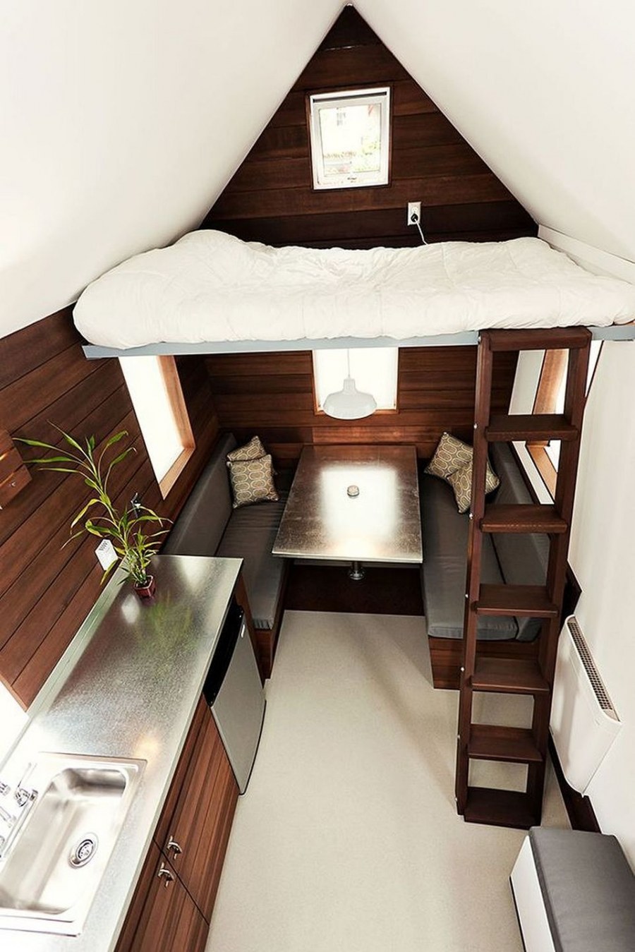 Тини Хаус 6 на 3