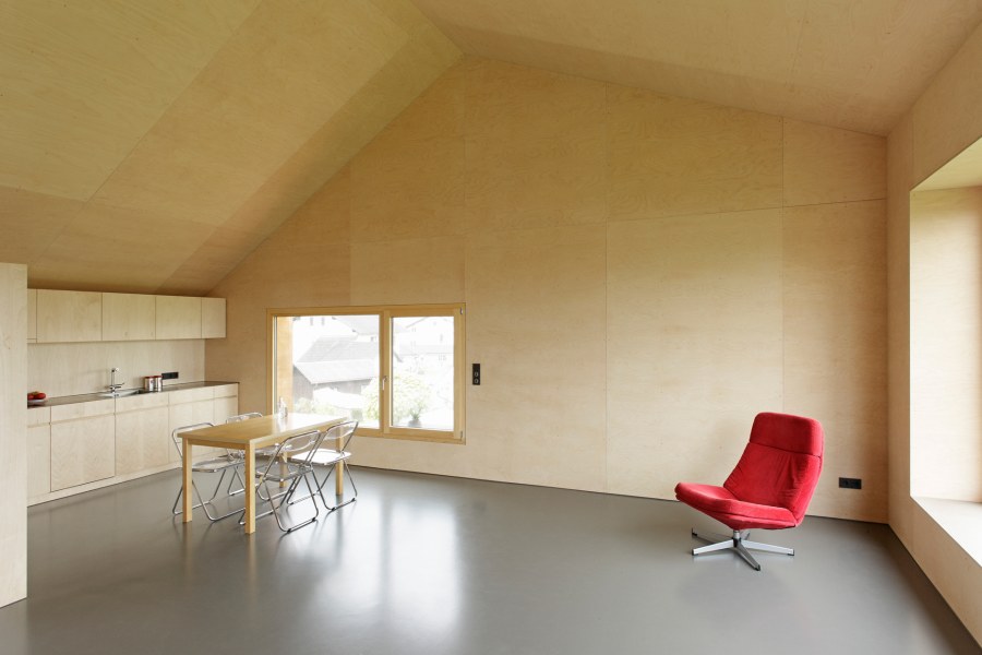 Отделка стен фанерой