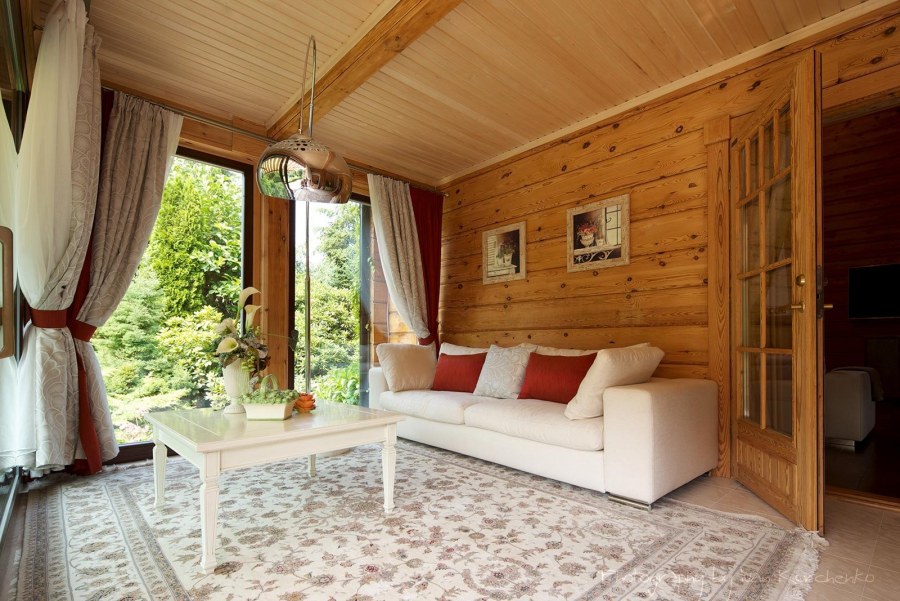 Гостиная со вторым светом