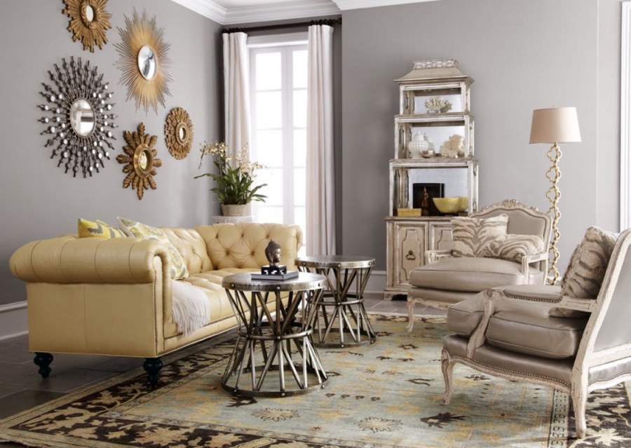 Бронза в интерьере гостиной