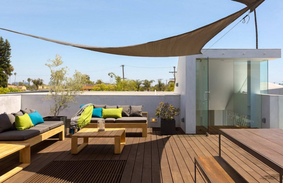 Зона отдыха на эксплуатируемой кровле