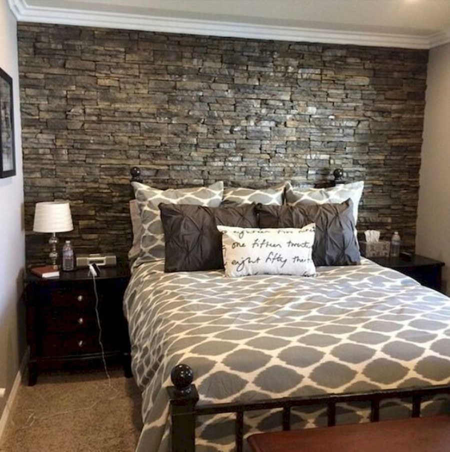 Декоративный кирпич в спальне