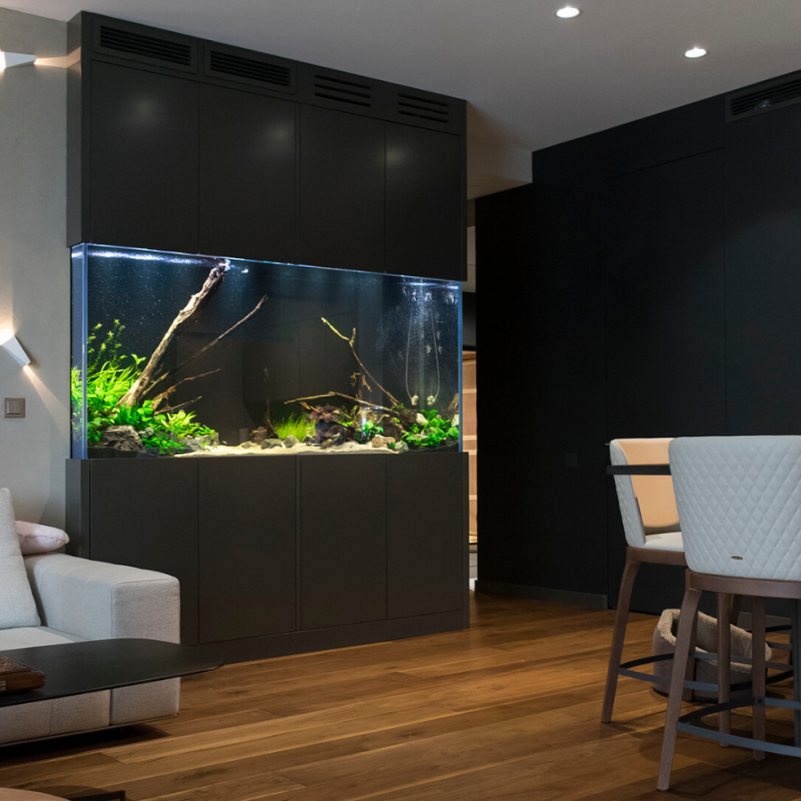 Встроенные аквариумы в интерьере