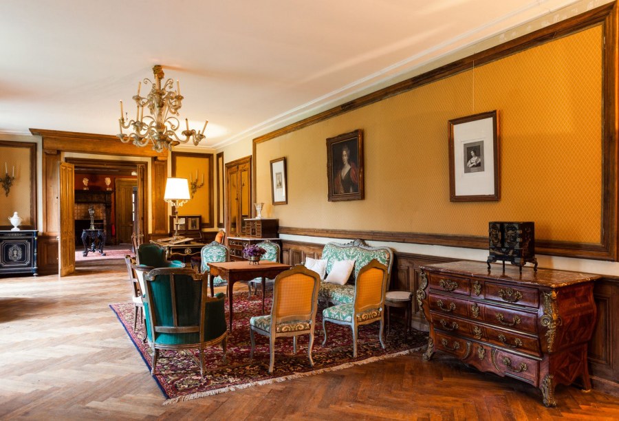 Замок Кериоле внутри