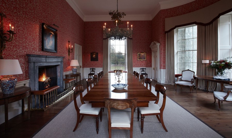Поместье Англии 19 века столовая