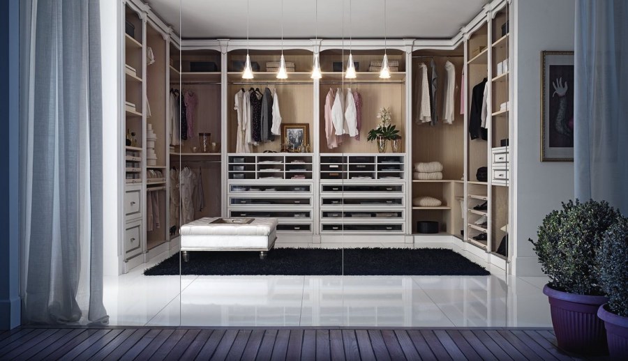 Перегородка раздвижная из деревянных реек