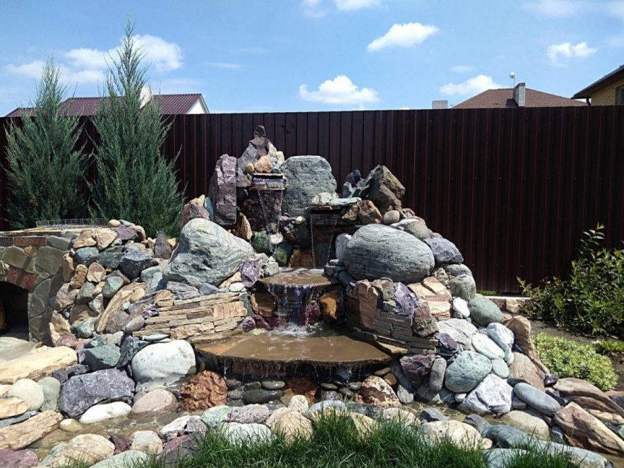 Горка из дикого камня