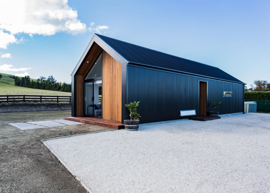 Барнхаус обшитый профлистом