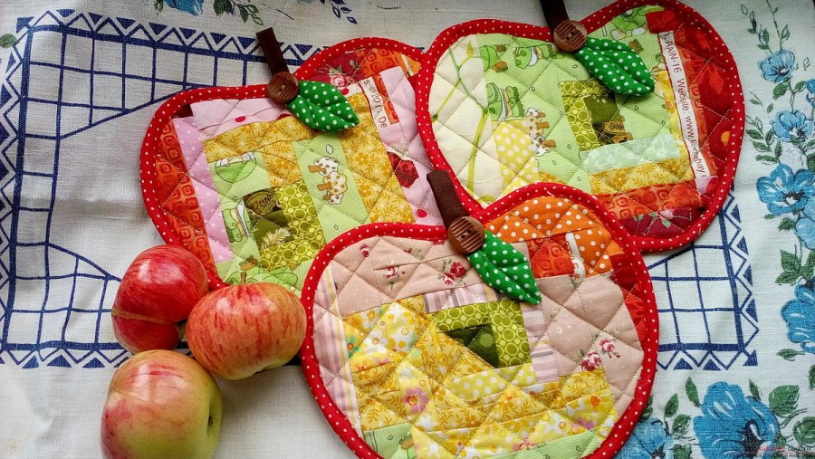 Лоскутное шитье Прихватки