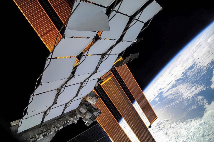 Солнечные панели МКС