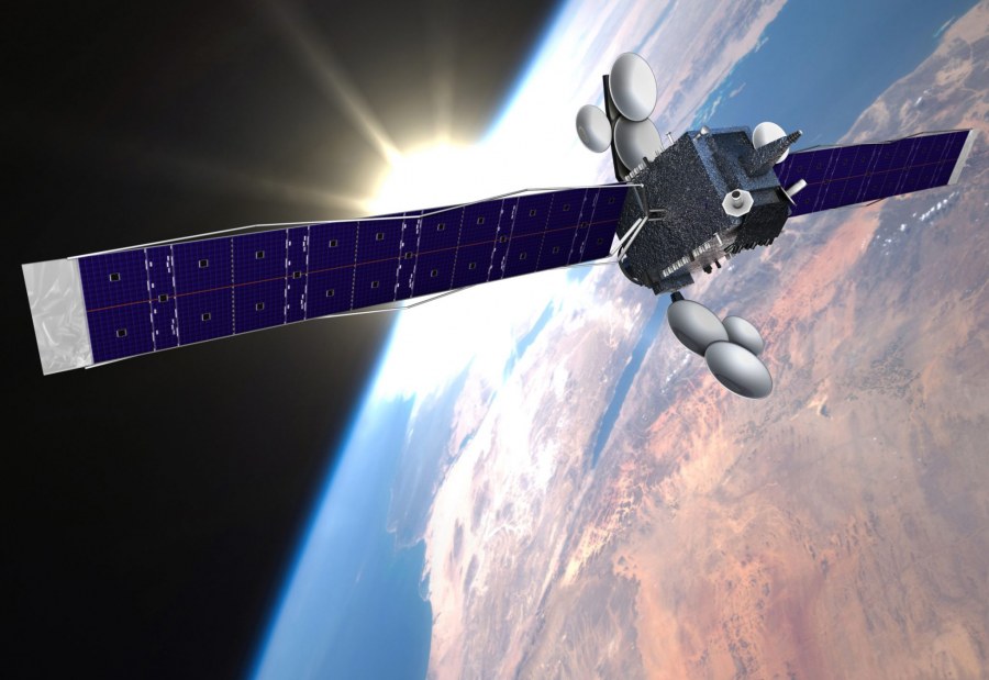 Спутник в космосе