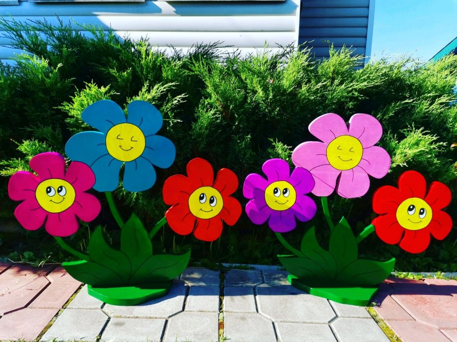 Фигуры из пластика для сада