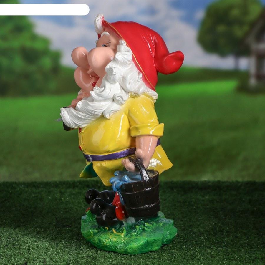 "Гном с лопатой на подставке" 148