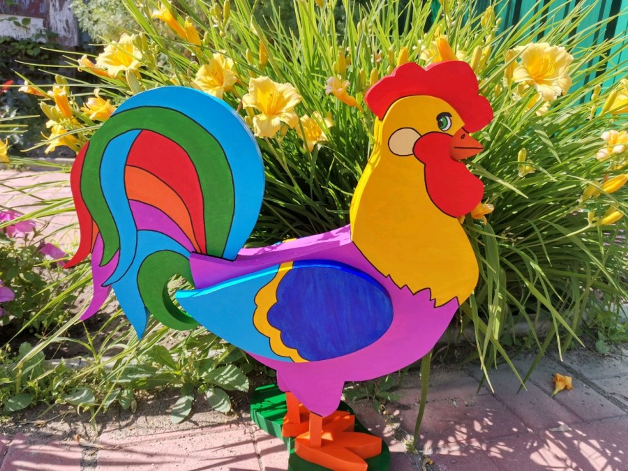 Украшение сада фигурками