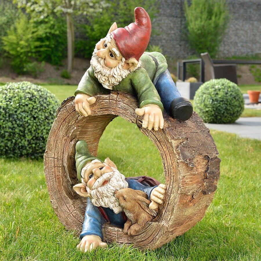 Гномики на даче