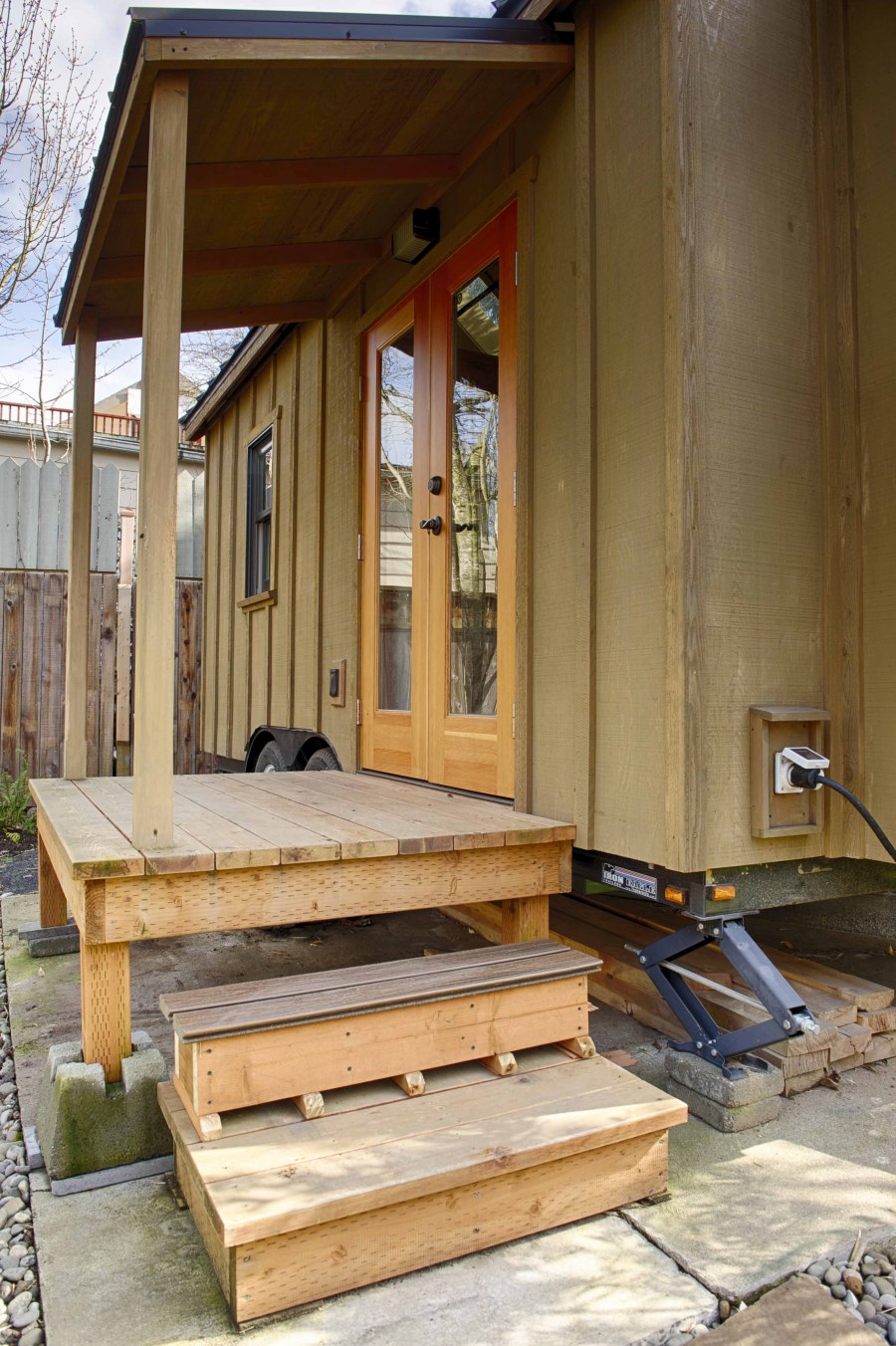 Крыльцо для частного дома