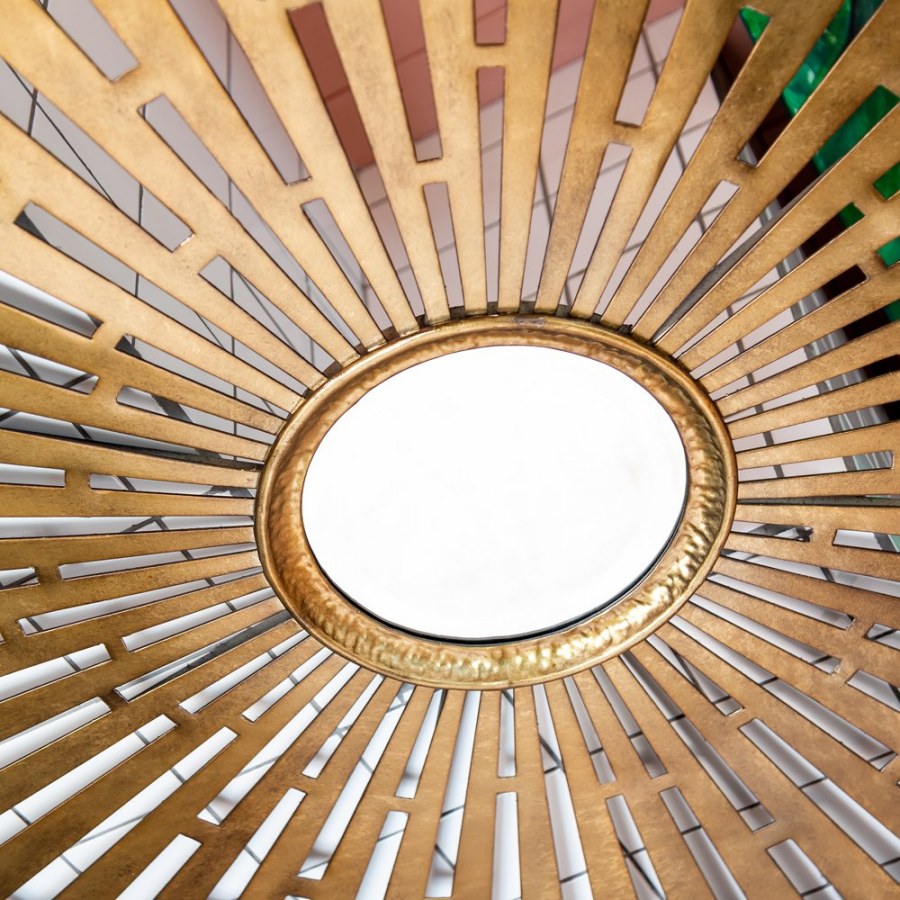 Зеркало-солнце 86 см латунь Helios