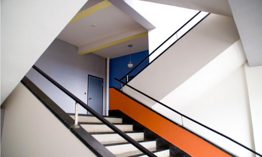 Баухауз Гропиус интерьер лестницы