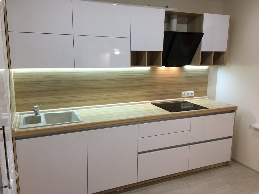 Кухонный гарнитур без ручек