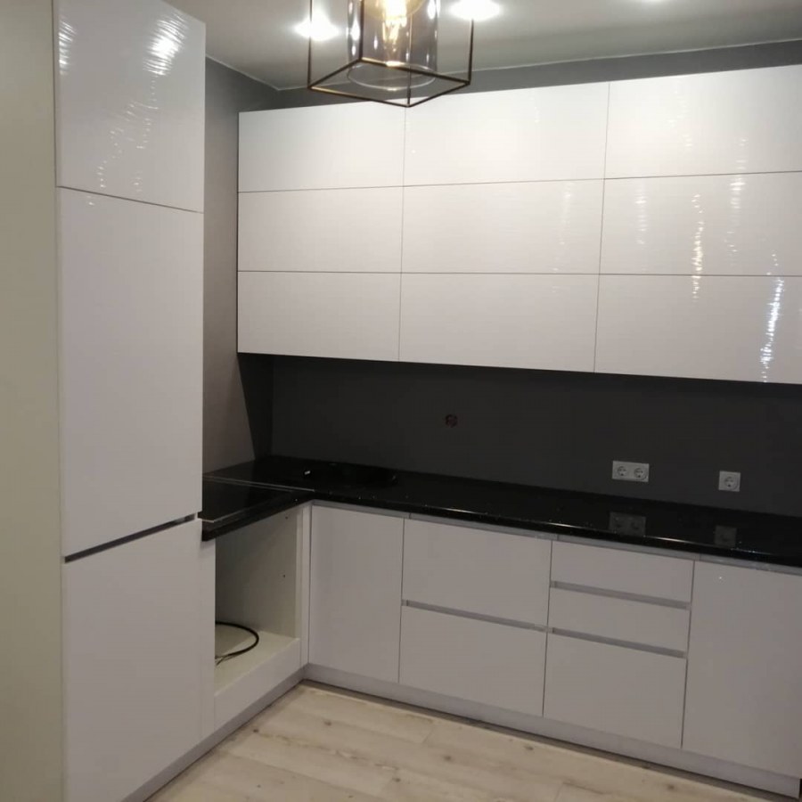 Фасады для кухни без ручек